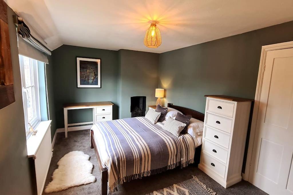 Gorgeous Two Bedroom House In Ely Esterno foto